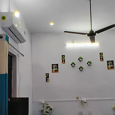 Vardaan Rooms Daraganj Exterior photo