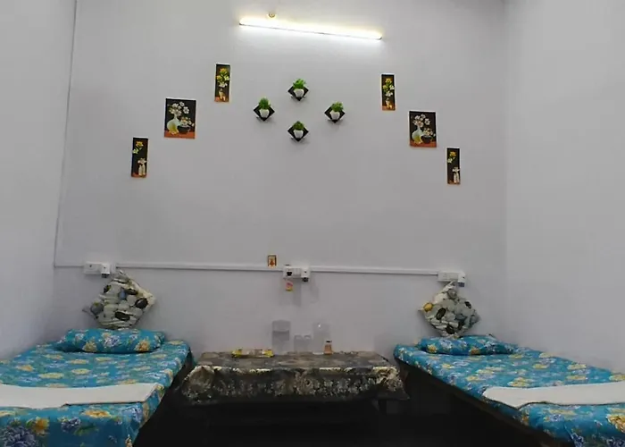 Vardaan Rooms