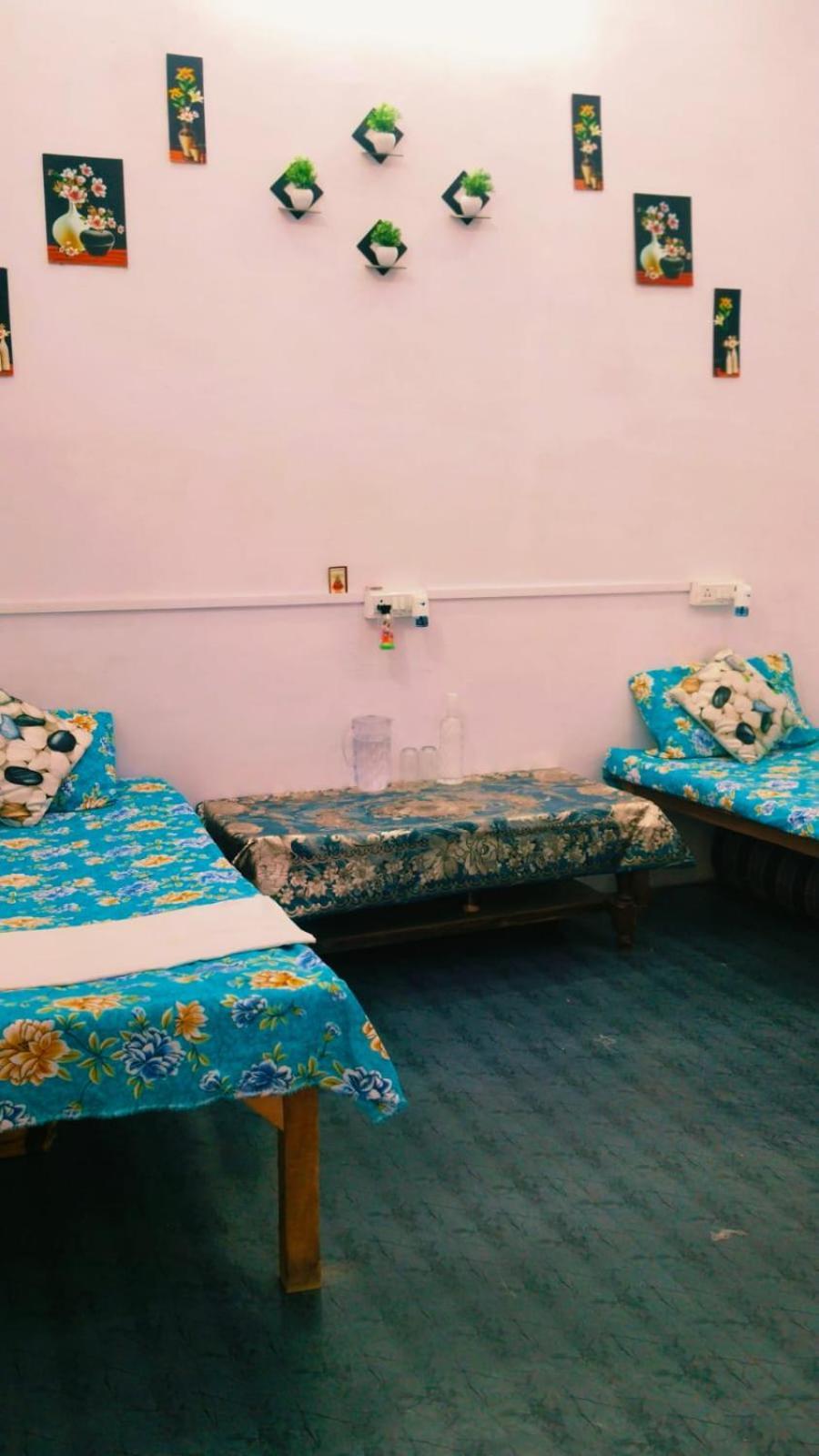Homestay Vardaan *